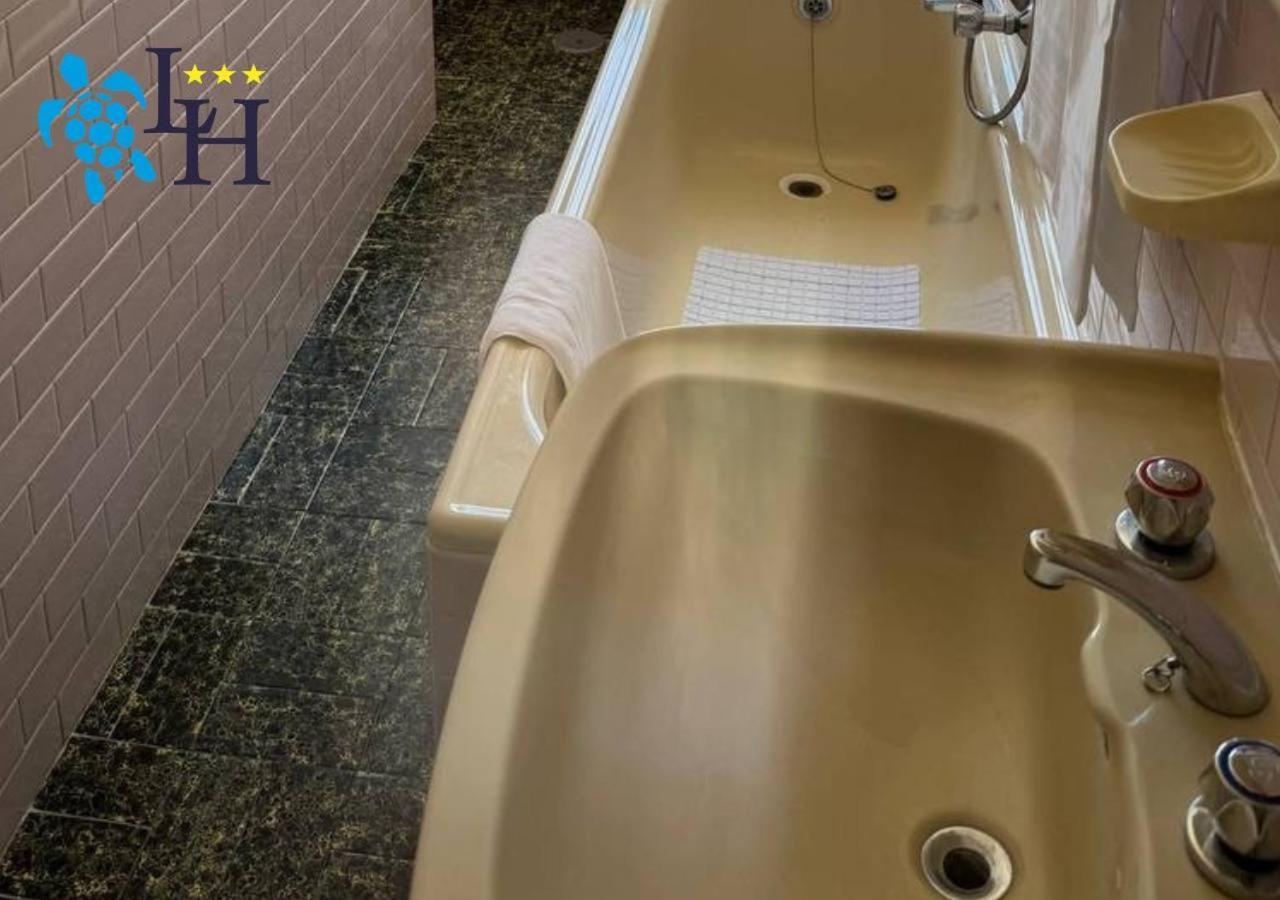 Hotel Lora Rda Luxury Bordighera Pokoj fotografie